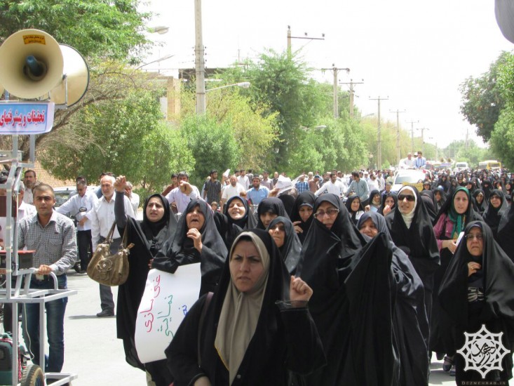 دزمهراب- راهپیمایی مردم دزفول دفاع از خطوط قرمز مذاکرات 17